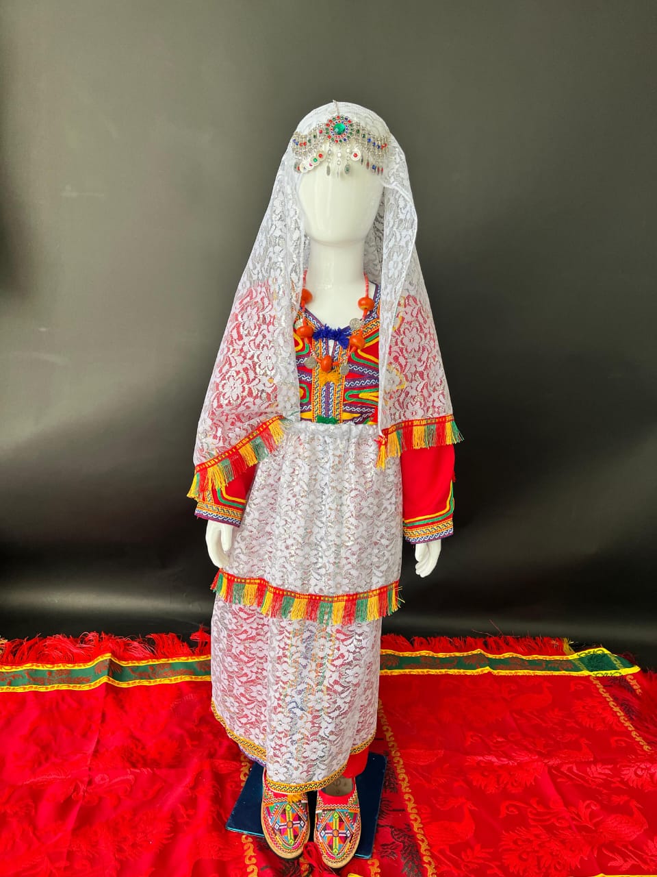 لبسة كومبلي خفيفة لصغار
